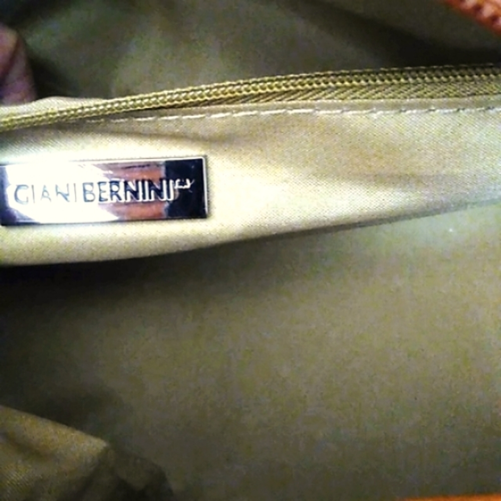 🎉HP🎉Giani Bernini Glazed Leather Cognac Handbag - Picture 3 of 8